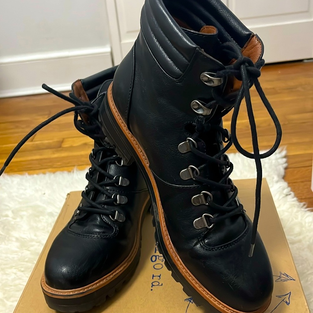 Indigo black boots